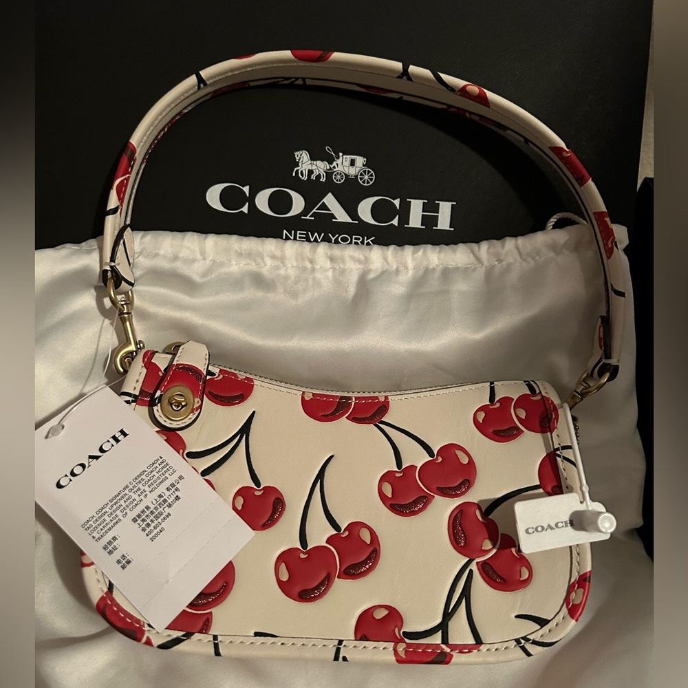 Coach Cherry Swinger 20 New With Tags!🍒✨